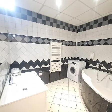 Le Delacroix #parking