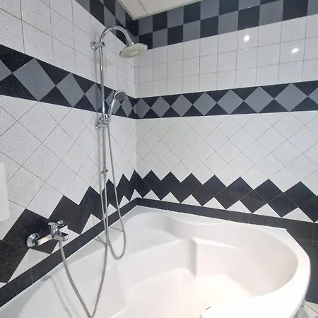 Le Delacroix #parking * Clermont-Ferrand