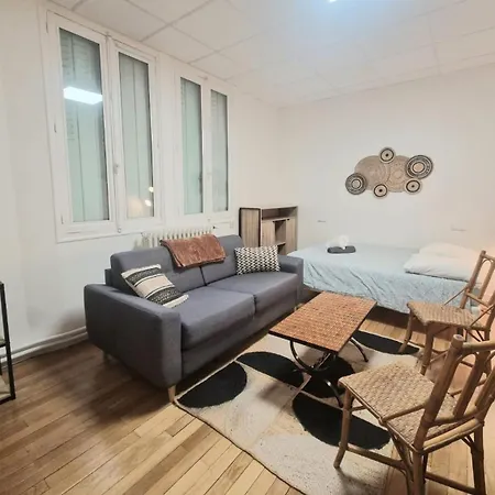 Le Delacroix #parking