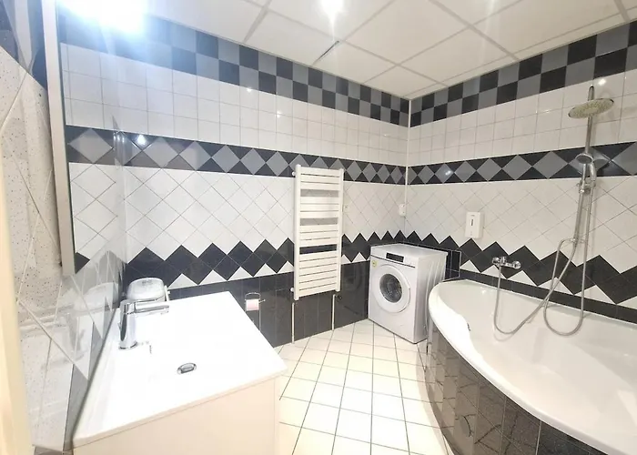 Le Delacroix #parking