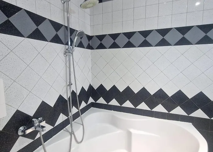 Le Delacroix #parking * Клермон-Ферран